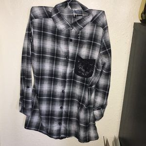Women’s black and white flannel, floral lace back